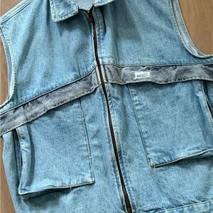1980’s VINTAGE Guess Blue Denim Vest with Pockets